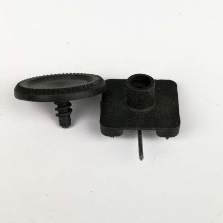 Univerzális szőnyegrögzítő patent 22