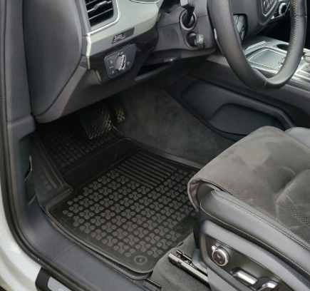 Audi Q7 2015-től hótálca