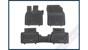 Lexus LBX 2023-tól hótálca